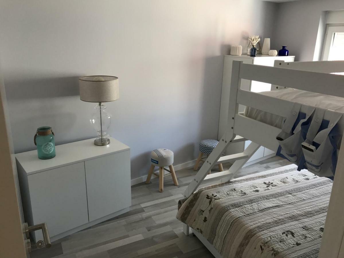 Blue Bay Beach Apartment เซซิมบรา ภายนอก รูปภาพ